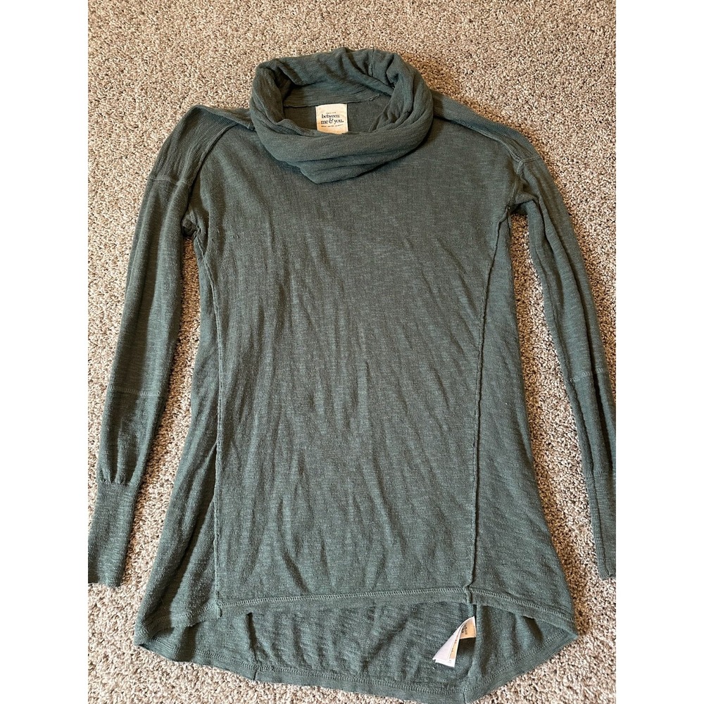 Between Me & You Cowl Neck Sweater Size L Green Cotton Blend Pullover Streetwear